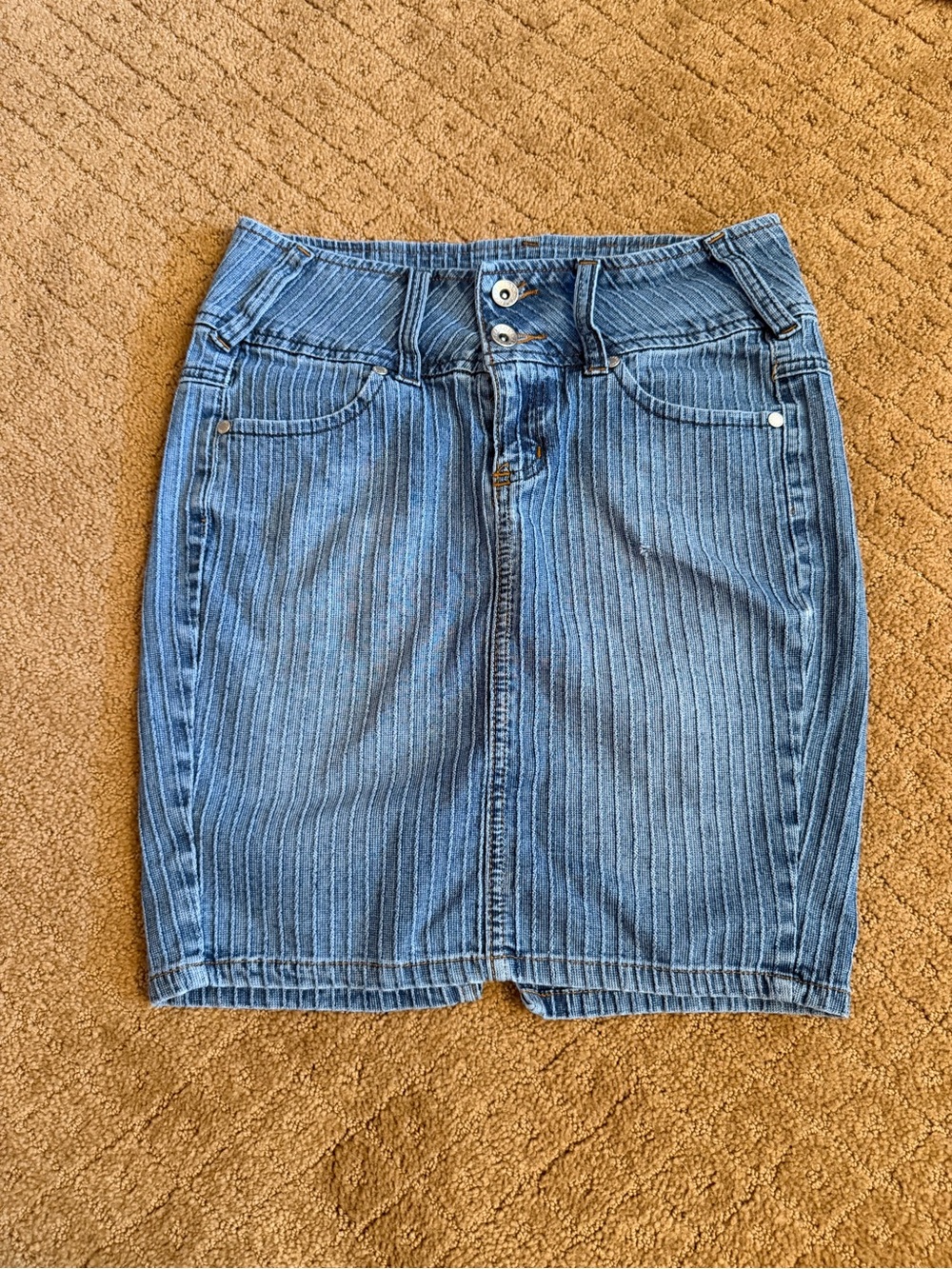 Farlow Jeans Mid Rise Pinstripe Denim skirt Women’s Size 3